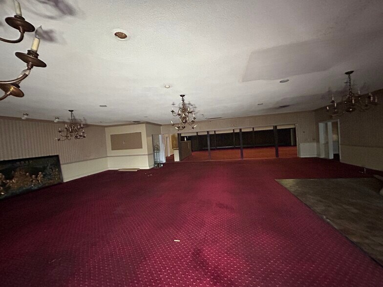 More Photos Of 602 Ridge Rd, Webster Restaurant For Sale