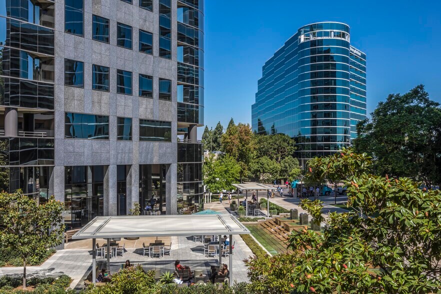 More Photos Of 4270 Executive Sq, La Jolla Unknown For Lease