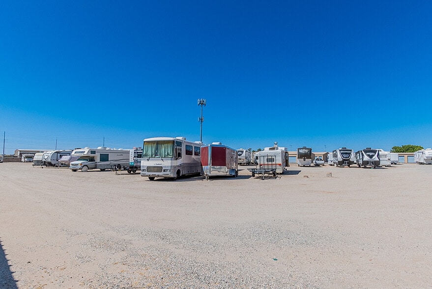 More Photos Of 10264 N Frontage Rd, Yuma Self Storage For Sale