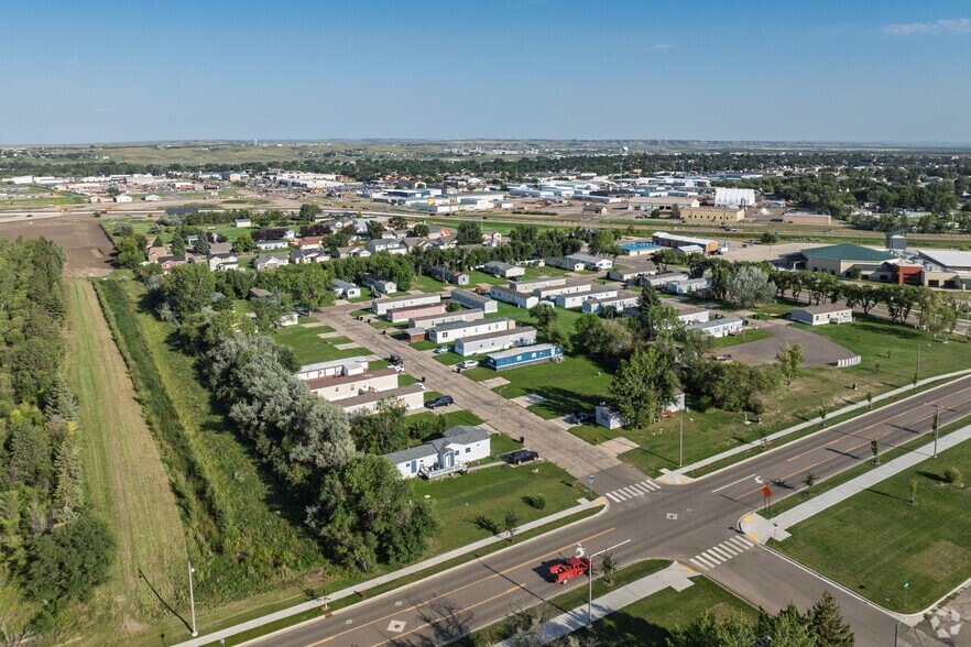 More Photos Of 2600 University Ave, Williston Manufactured Housing Mobile Home Park For Sale