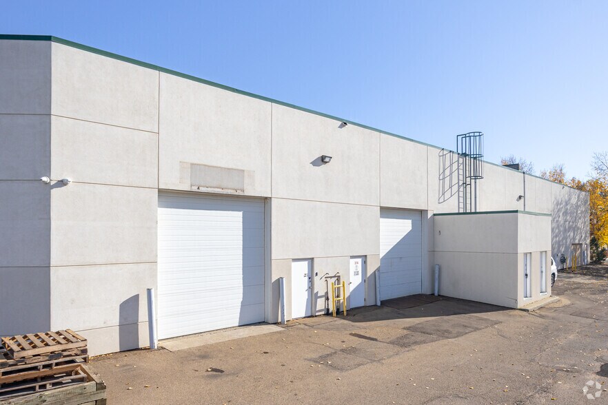 More Photos Of 3204-3224 Parsons Rd NW, Edmonton Medical For Lease