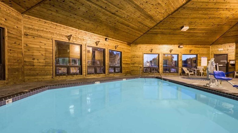 More Photos Of 232 Withers Harbor Dr, Red Wing Hotel For Sale