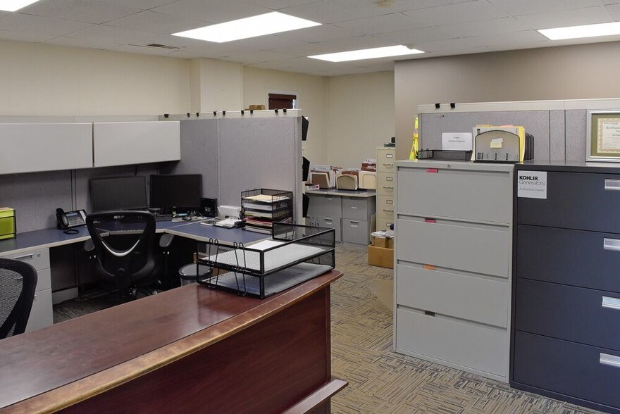 More Photos Of 80 Merriam Ave, Newton Warehouse For Sale