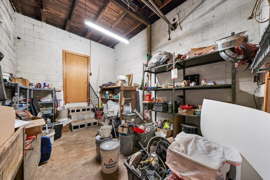 More Photos Of 142 West Ave, Crossville Medical For Sale