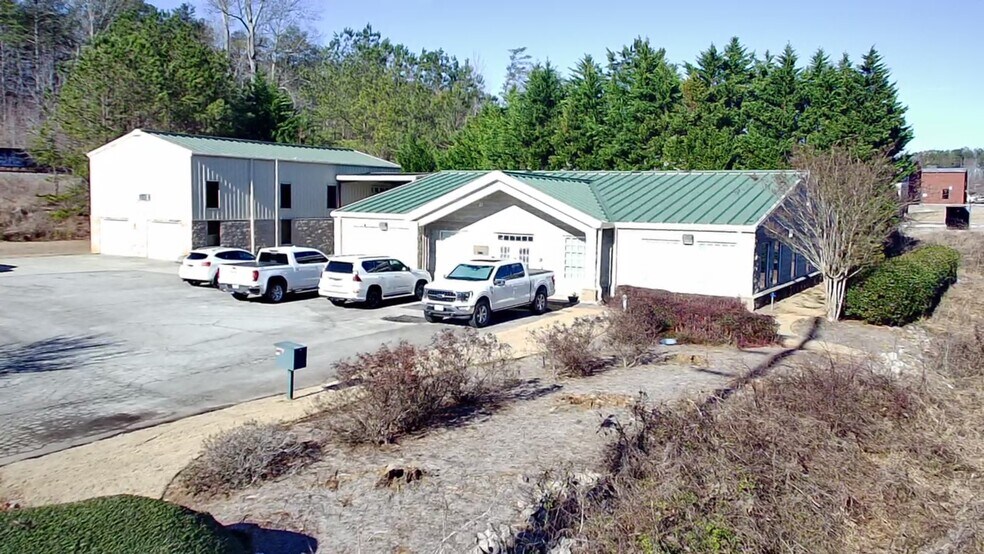 More Photos Of 442 Cadillac Pky, Dallas Flex For Lease