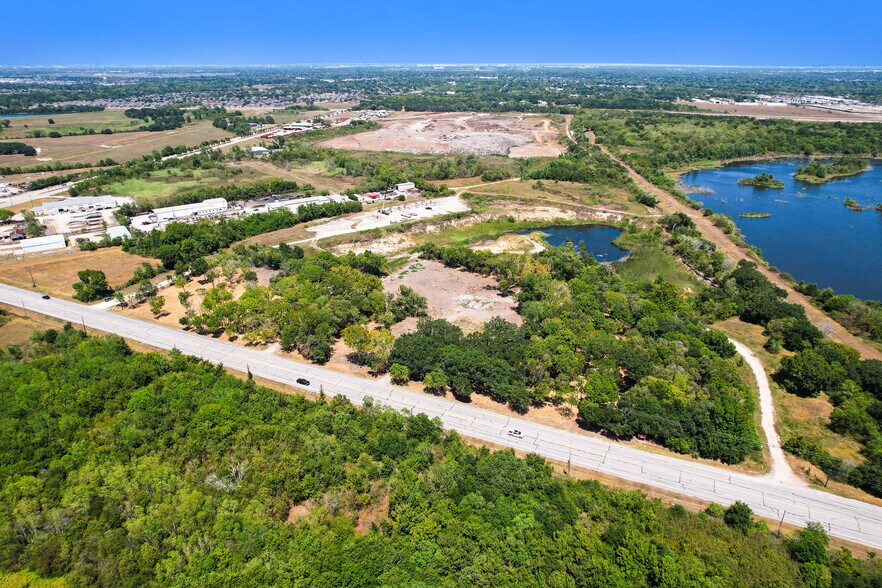 More Photos Of 17827 HWY 35 hwy, Pearland Land For Sale