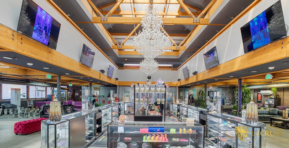 More Photos Of 296 S Palm Canyon Dr, Palm Springs Storefront Retail Office For Sale