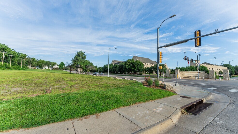 More Photos Of 1700 Anderson Ave, Manhattan Land For Sale