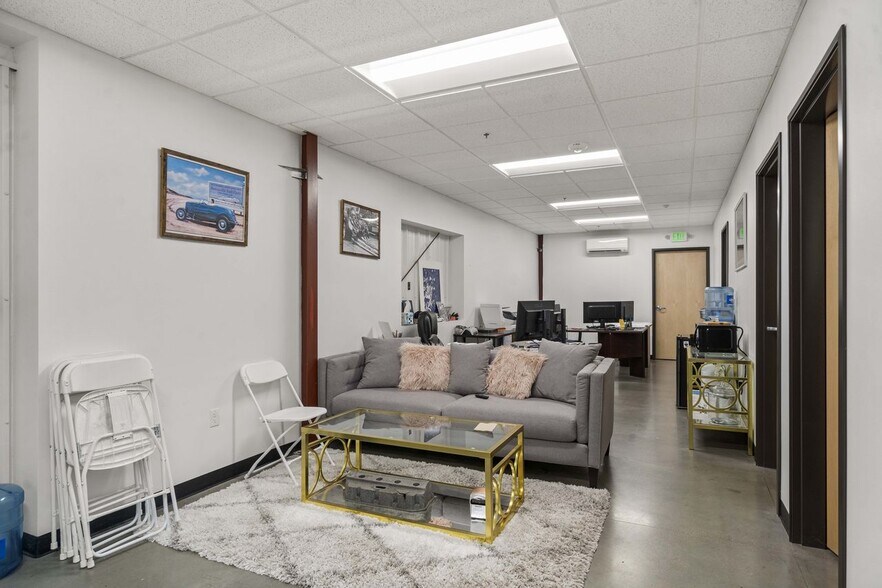 More Photos Of 1920 Garrett St, Enumclaw Industrial For Sale