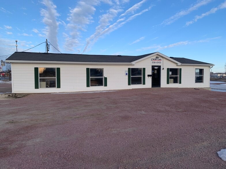 Primary Photo Of 4004 W 12th St, Sioux Falls Auto Dealership For Lease
