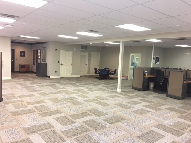 More Photos Of 2075 Centre Pointe Blvd, Tallahassee Medical For Lease