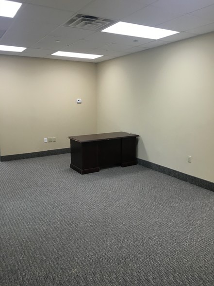 More Photos Of 280 State Route 35, Red Bank Medical For Lease