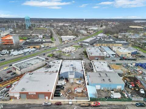 More Photos Of 75 Whitson St, Hempstead Auto Repair For Sale