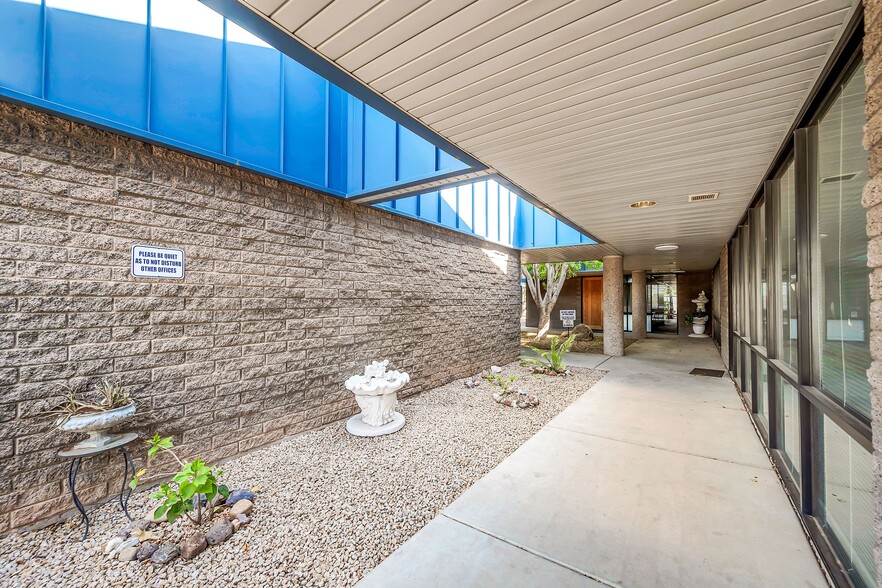 More Photos Of 145 E University Dr, Mesa Office For Lease
