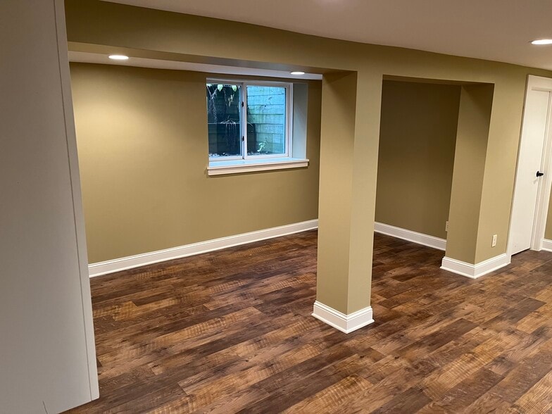 More Photos Of 2600 Johnson St NE, Minneapolis Freestanding For Lease