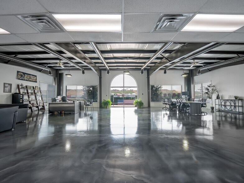 More Photos Of 26 Truck Tech Way, Shippensburg Auto Dealership For Sale