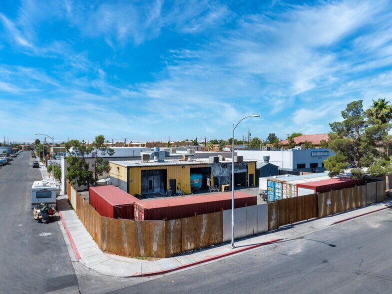 More Photos Of 73 N 30th St, Las Vegas Auto Repair For Sale