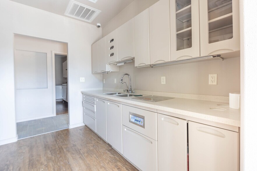 More Photos Of 8501 Wade Blvd, Frisco Unknown For Lease