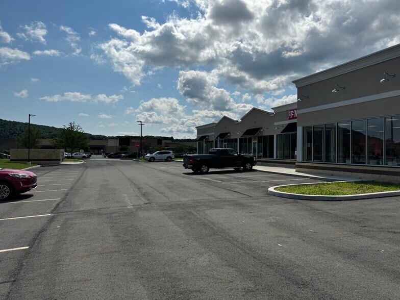 More Photos Of 812 Hunter Hwy, Tunkhannock General Retail For Sale