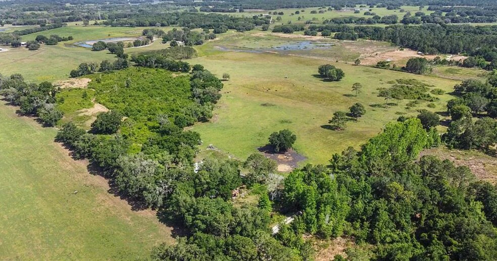 More Photos Of 101 SE 51st Lane, Center Hill Land For Sale