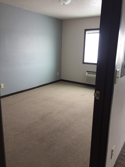 More Photos Of 3502 Interstate Blvd, Fargo Apartments For Sale