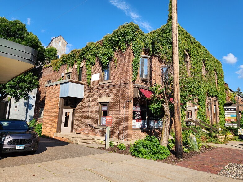 Primary Photo Of 421-423 S Main St, Stillwater Storefront Retail Office For Lease