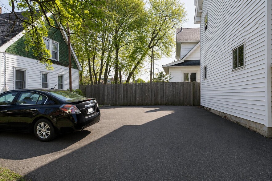 More Photos Of 1801 E Main St, Endicott Apartments For Sale
