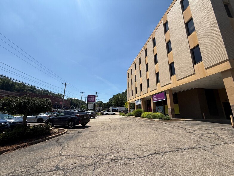 Primary Photo Of 305 Mt Lebanon Blvd, Pittsburgh Office For Lease