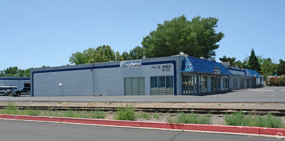 More Photos Of 745 E Greg St, Sparks Showroom For Lease