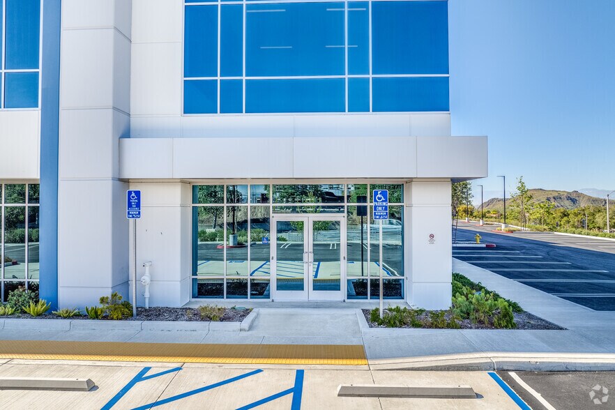 More Photos Of 1515 Rancho Conejo Blvd, Thousand Oaks Warehouse For Sale