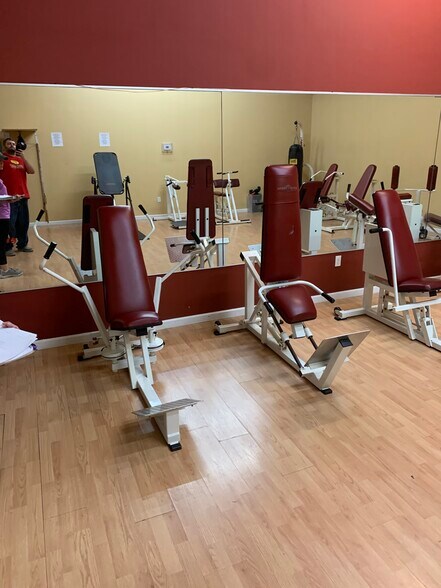 More Photos Of 118 Hollis Crump Dr., Jasper Health Club For Sale