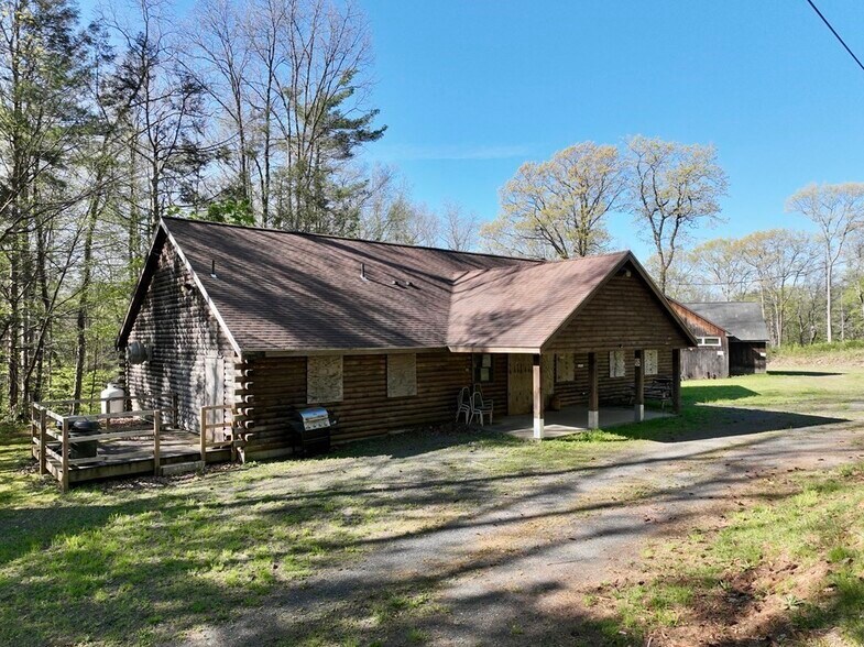 More Photos Of 1076 Roaring Brook, Conway Trailer Camper Park For Sale