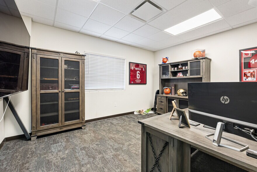 More Photos Of 8025 Iron Tower Ct, Colorado Springs Industrial For Lease