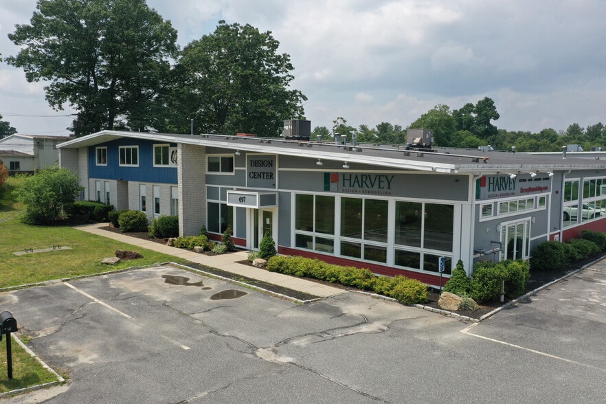 More Photos Of 697 Hartford Tpke, Shrewsbury Light Distribution For Lease