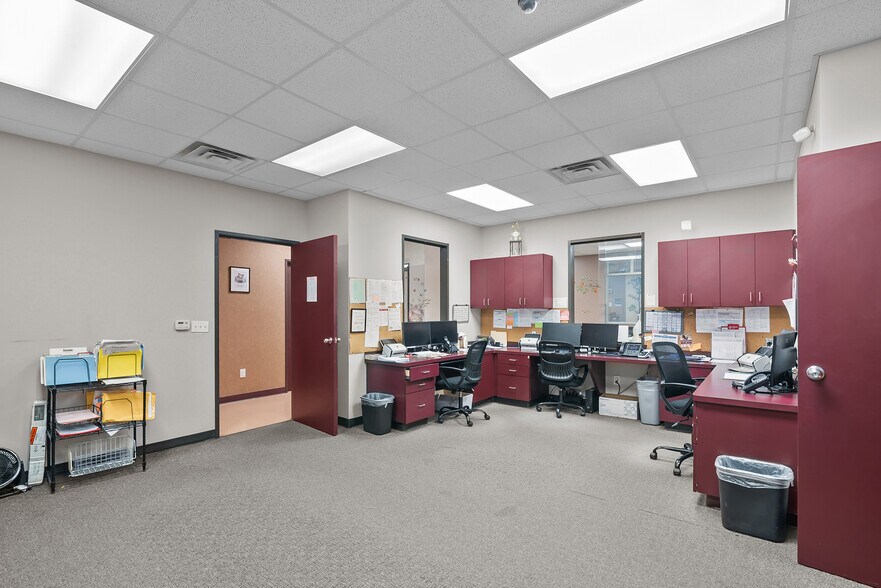 More Photos Of 3115 College Park Dr, Conroe Medical For Sale