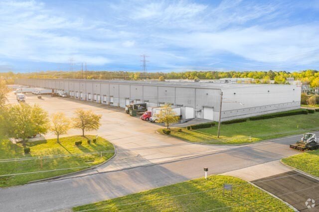 More Photos Of 713 Fenway Ave, Chesapeake Industrial For Sale