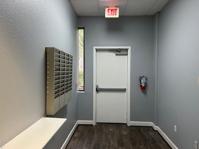 More Photos Of 4500-4506 Highway 6, Sugar Land Freestanding For Lease