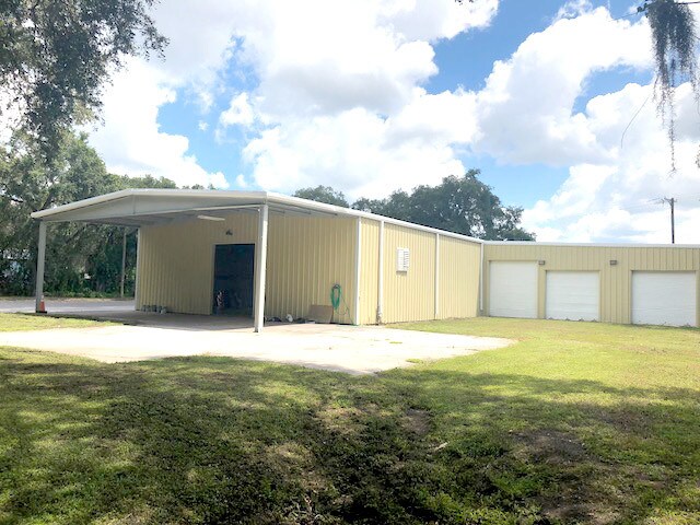 More Photos Of 2110 71st St, Tampa Warehouse For Lease