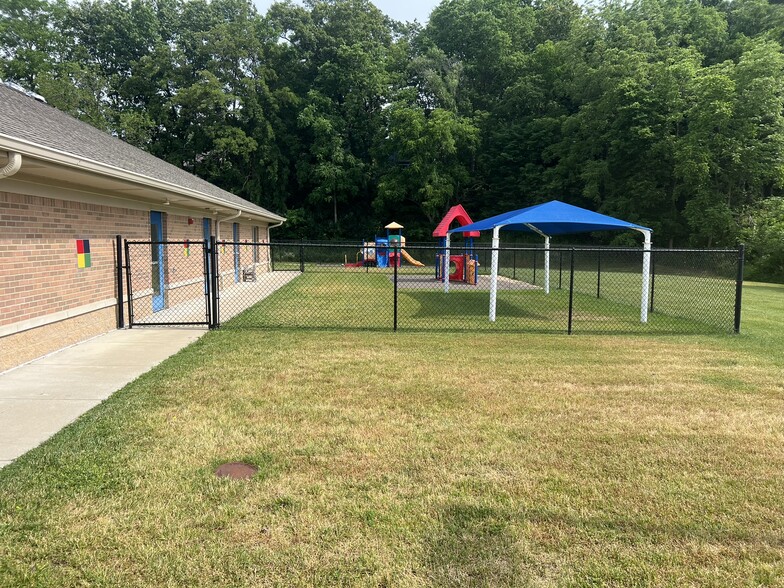 More Photos Of 82 Capital Dr, Warsaw Daycare Center For Sale