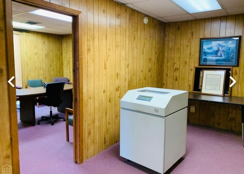 More Photos Of 407 Walnut St, Newport Medical For Sale