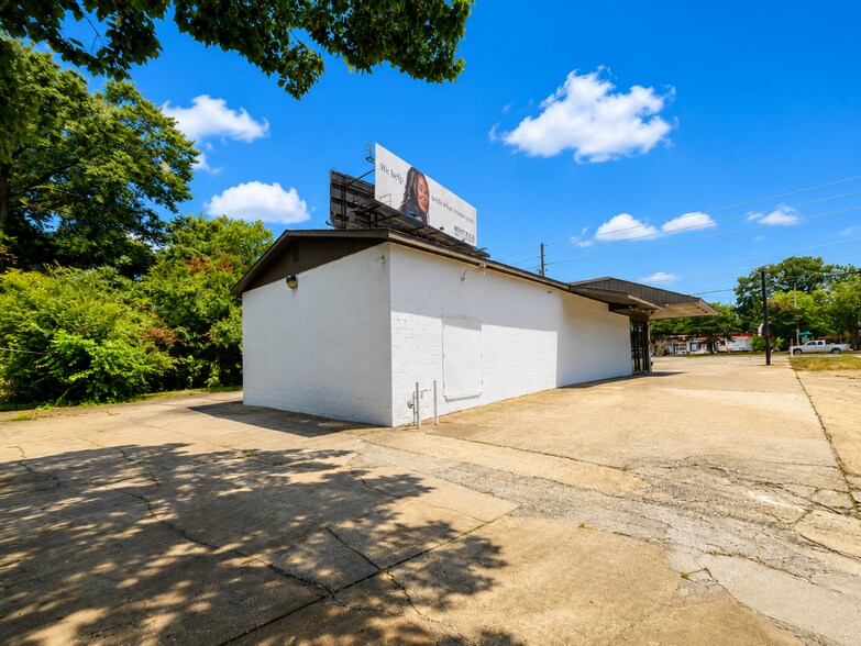 More Photos Of 2503 Manchester Expy, Columbus Freestanding For Lease