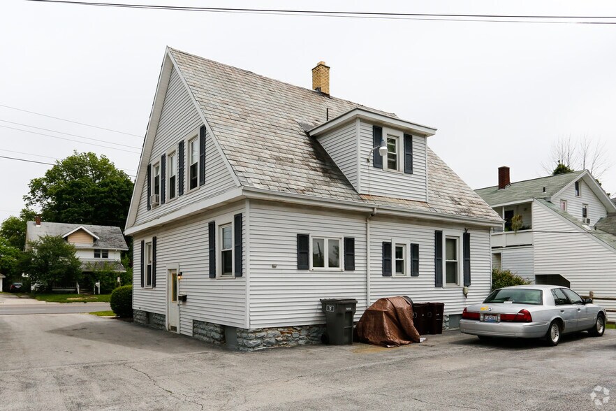 More Photos Of 617 N Jameson Ave, Lima Storefront Retail Office For Lease