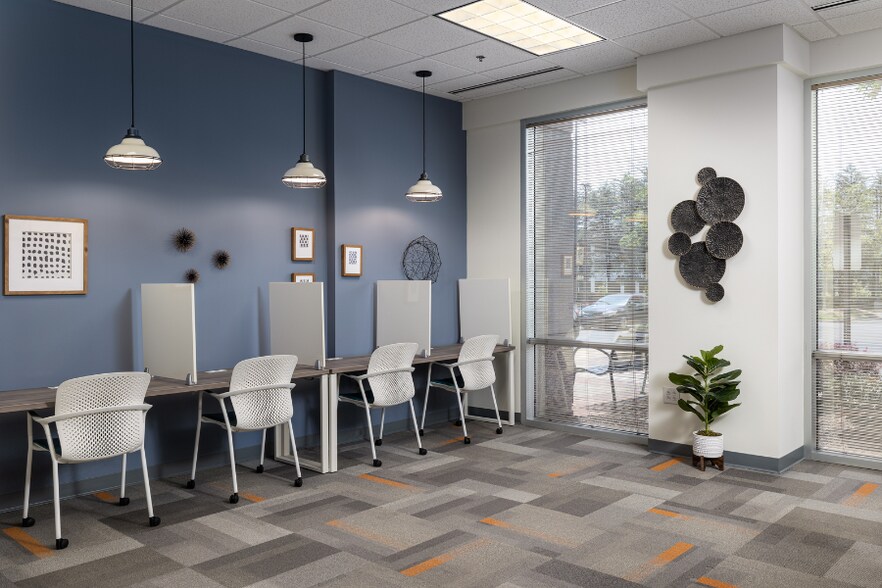 More Photos Of 10926 David Taylor Dr, Charlotte Coworking Space