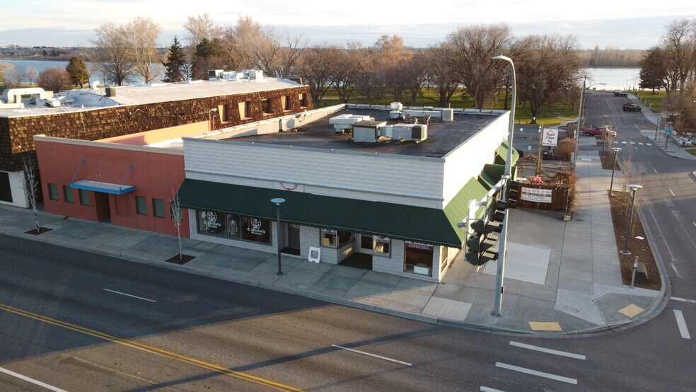 More Photos Of 700-702 George Washington Way, Richland Storefront Retail Office For Lease
