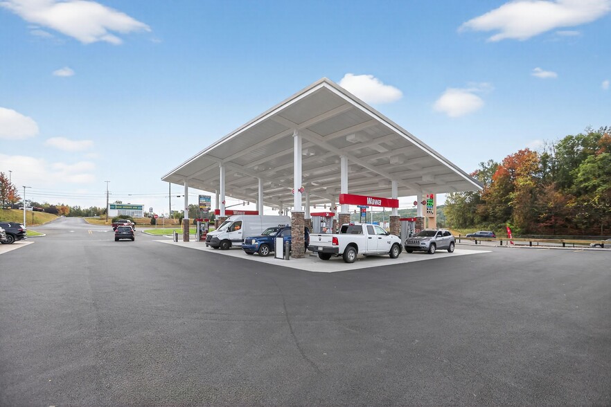 More Photos Of 9271 PA-61, Coal Township Convenience Store For Sale