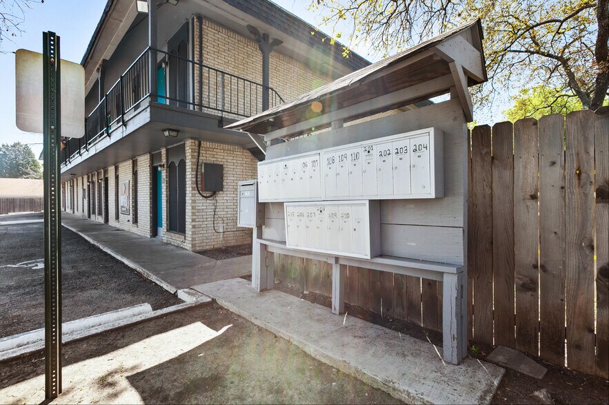 More Photos Of , Austin Multifamily For Sale
