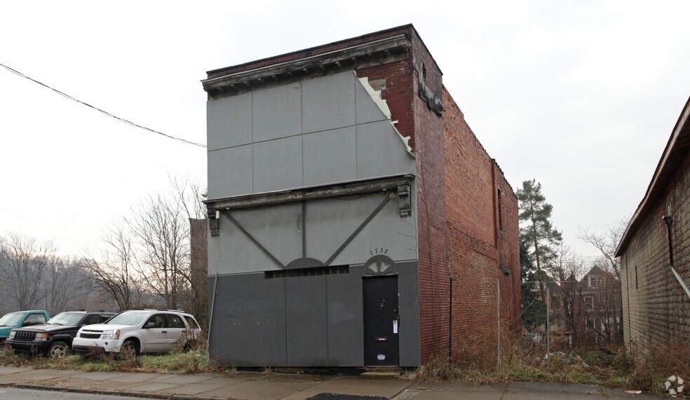 More Photos Of 7732 Frankstown Ave, Pittsburgh Bar For Sale