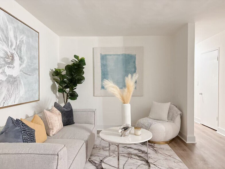 More Photos Of 1252 W 37th St, Los Angeles Apartments For Sale