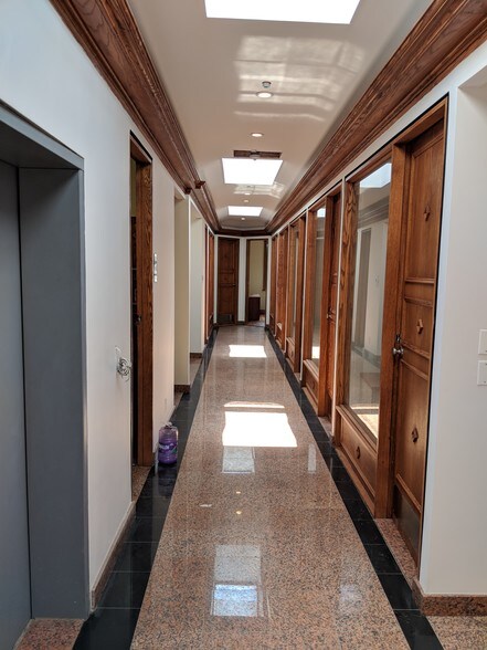 More Photos Of 24-65 46th St, Astoria Flex For Lease