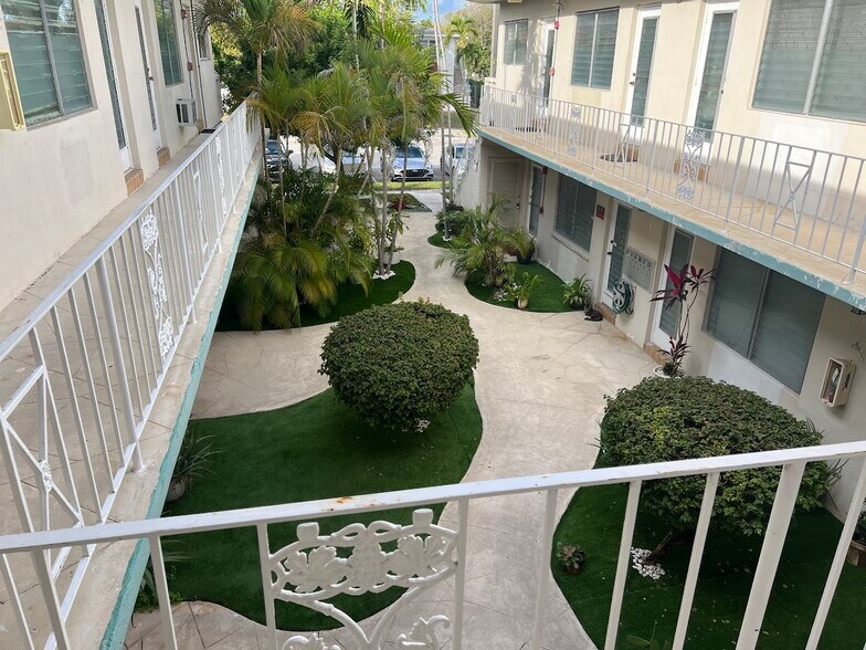 More Photos Of 2072 NE 169th St, Miami Apartments For Sale